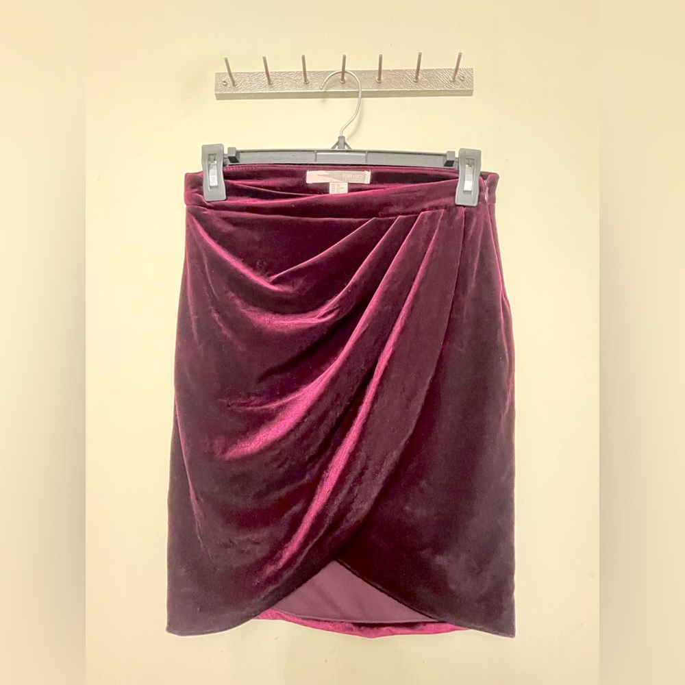 Velvet tulip mini skirt